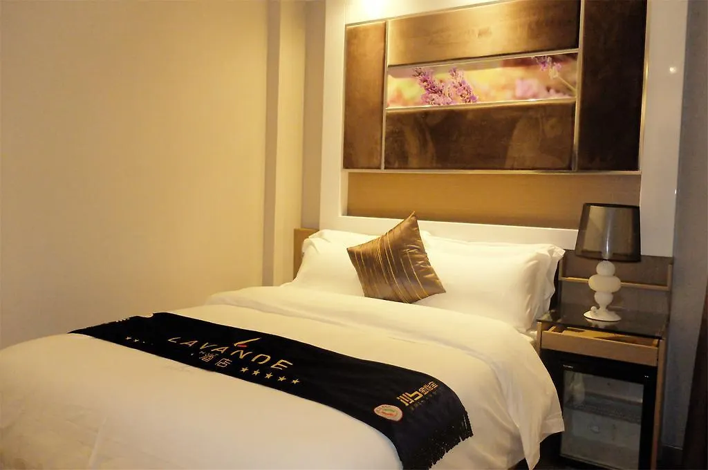 Lavande Hotel Sanya Bay Jixiang Street Branch 4*,  Çin