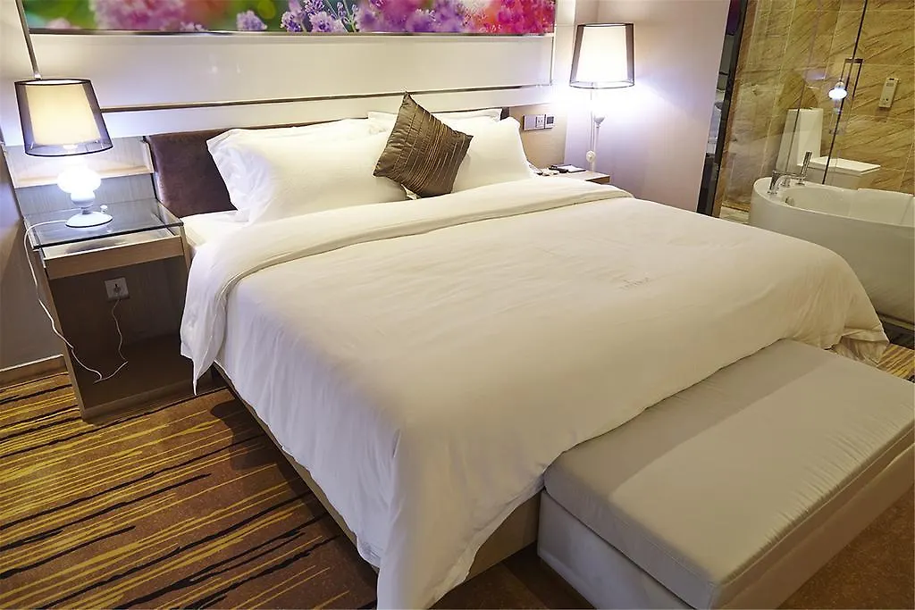 Lavande Hotel Sanya Bay Jixiang Street Branch