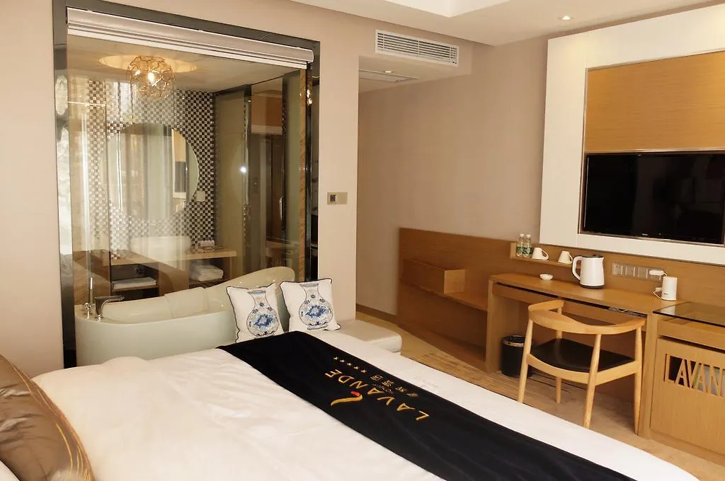 Lavande Hotel Sanya Bay Jixiang Street Branch