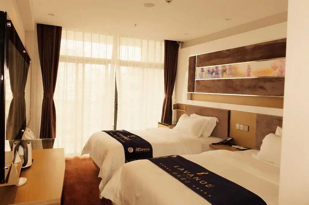 Lavande Hotel Sanya Bay Jixiang Street Branch