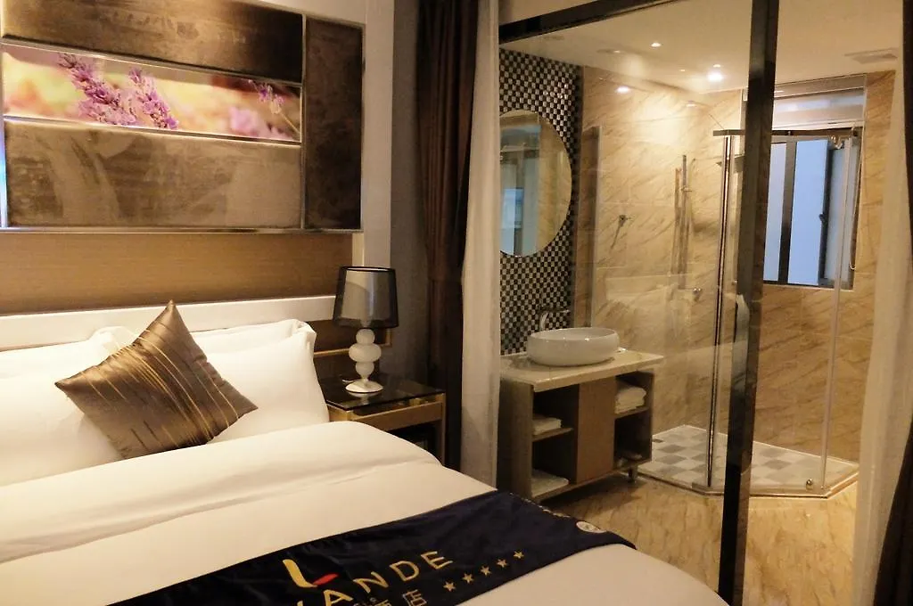 Lavande Hotel Sanya Bay Jixiang Street Branch