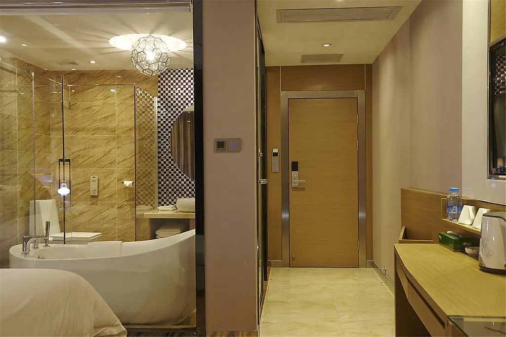 Lavande Hotel Sanya Bay Jixiang Street Branch