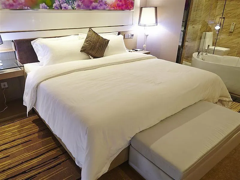 Lavande Hotel Sanya Bay Jixiang Street Branch
